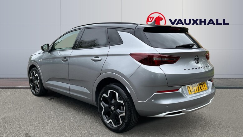 Vauxhall Grandland 1.5 Turbo D Ultimate 5dr Auto Diesel Hatchback